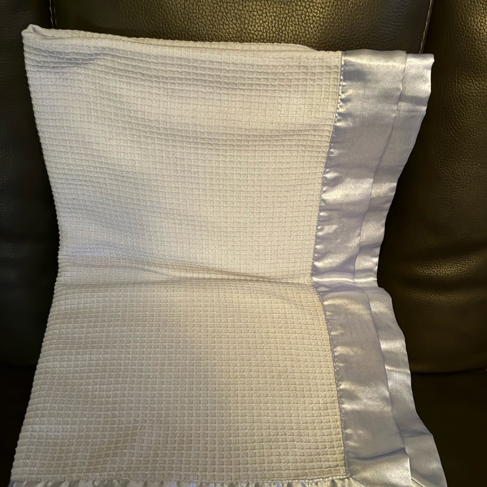 Crown & Ivy Baby Blanket 34”x46” Blue Waffle Weave Satin Trim